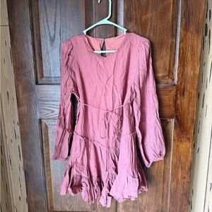 Chic Mauve Dress with Ruffled Hem